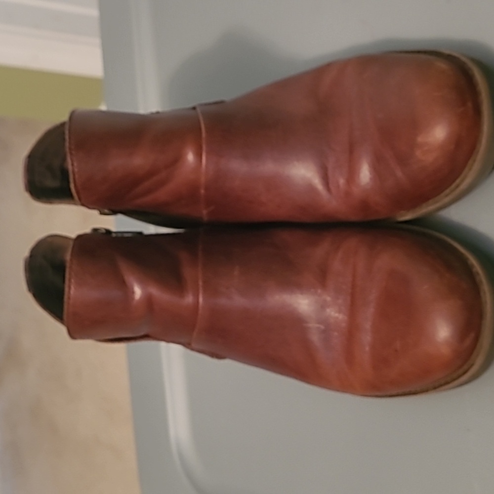 Timberlands - Picture 2 of 4